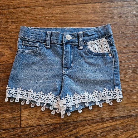 Wonder Nation 4T little girls shorts - Picture 2 of 8